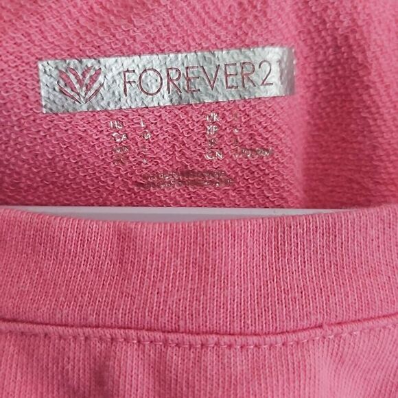 Forever 21 Sweatshirt. Longsleeve shirt with thumb hole. Pink, Size Large - Picture 6 of 8